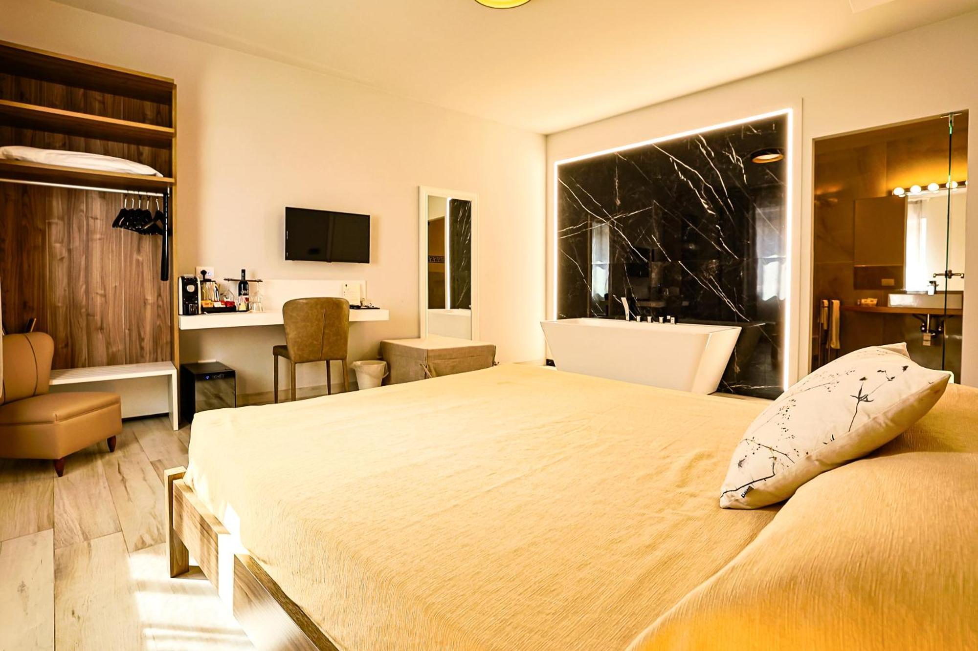 Le Suite Polistena 外观 照片